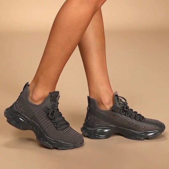 Steven Madden Maxima Monochrome knit Sneaker - Picture 1 of 12